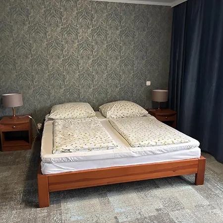 Alojamento de Acomodação e Pequeno-almoço Gosciniec Witomino Gdynia