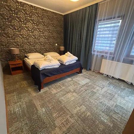 Gosciniec Witomino Oda ve Kahvaltı Gdynia
