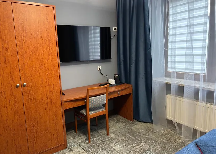 فندق مبيت وإفطار Gosciniec Witomino 3*